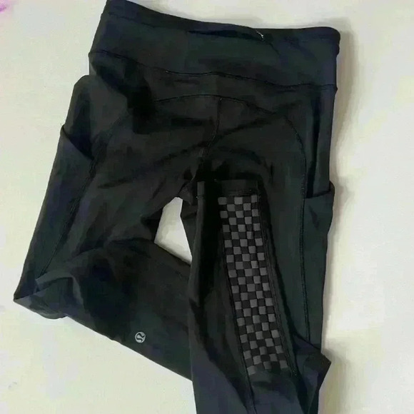 Lululemon Speed Tight II Full-On Luxtreme Size 4 rare Louis Vuitton look - Picture 6 of 8
